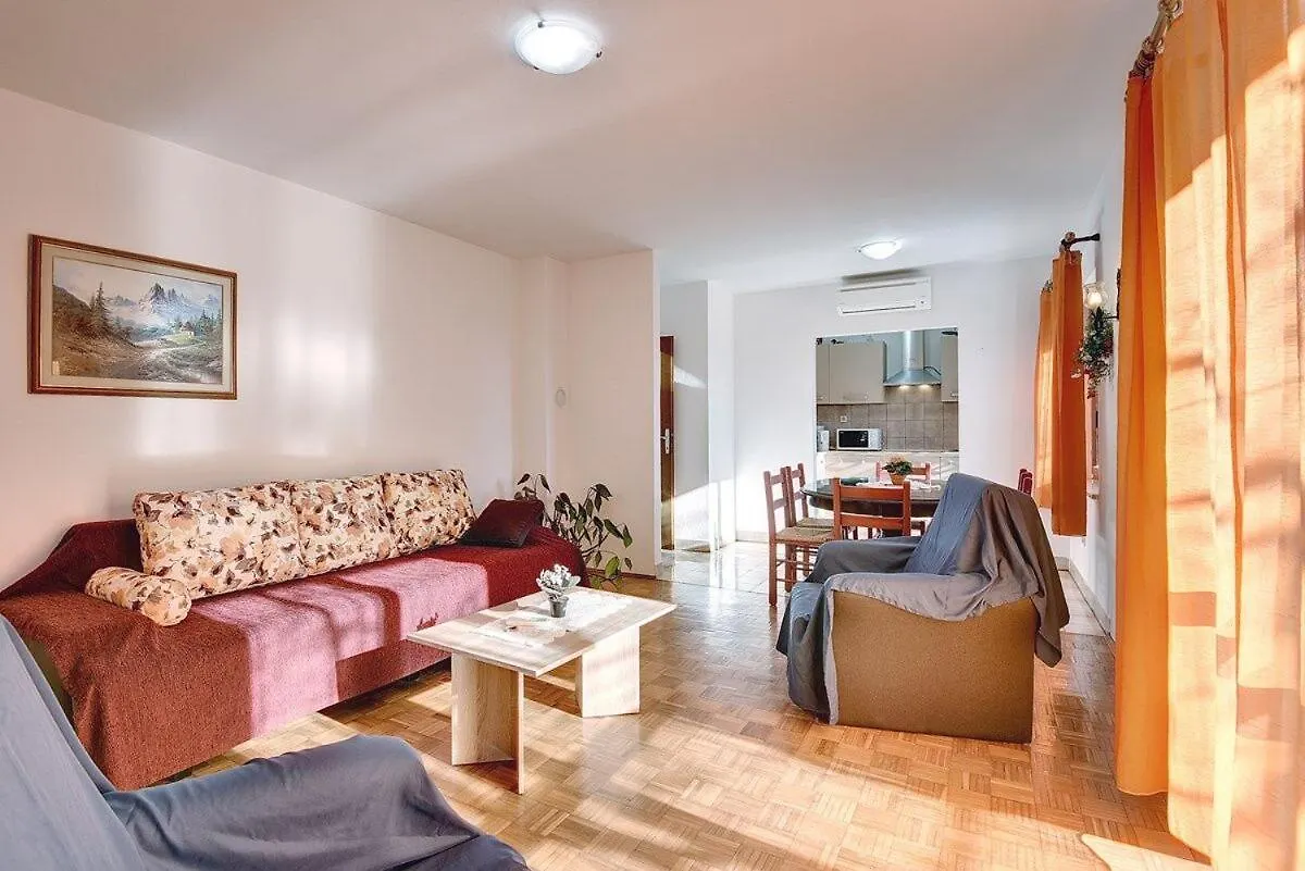 Apartment Mario Medulin